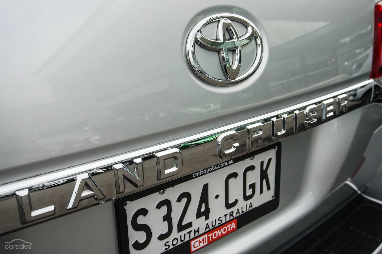 2020 Toyota Landcruiser Image 17