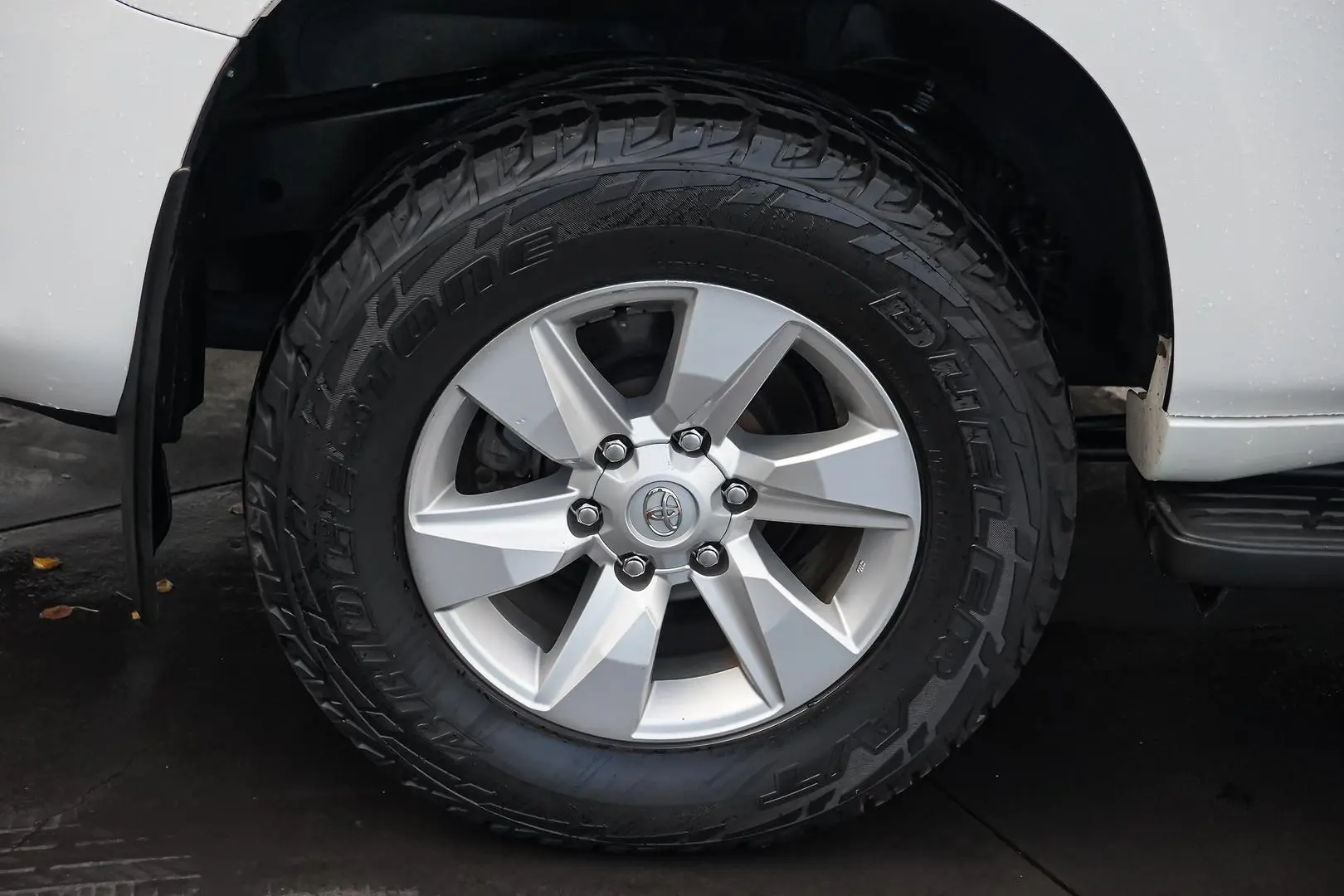 2021 Toyota Landcruiser Prado Gallery Image 16