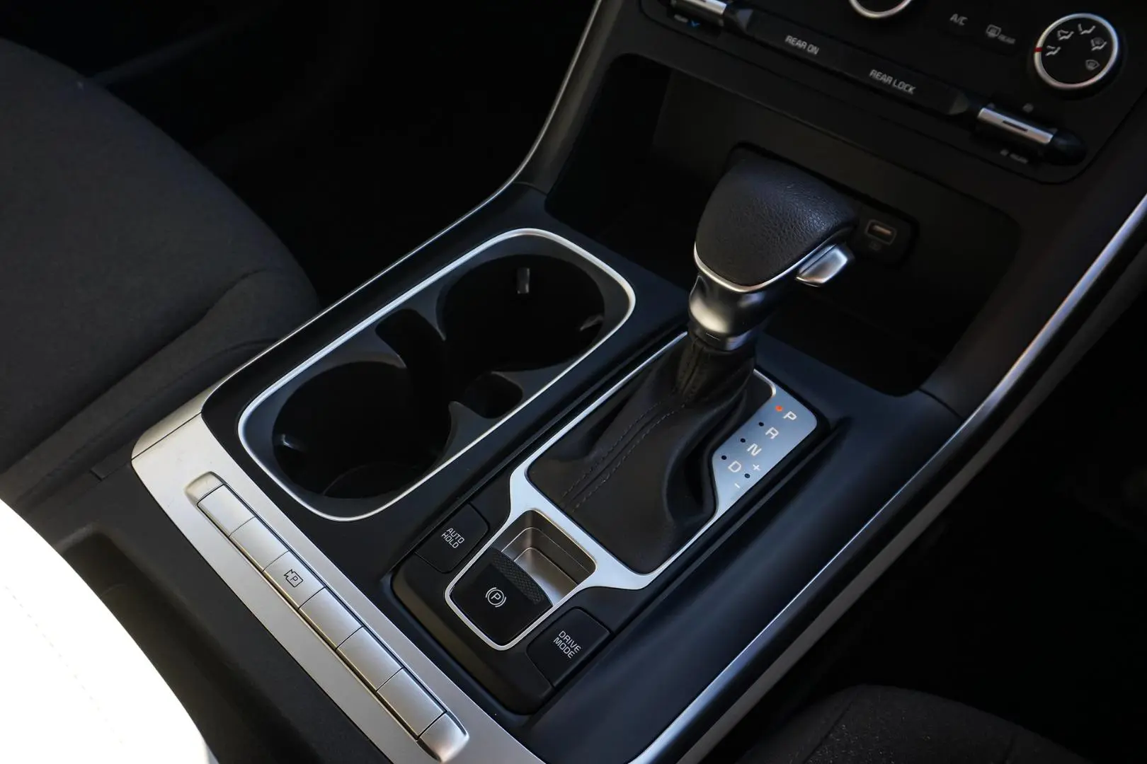 2022 Kia Carnival Gallery Image 18