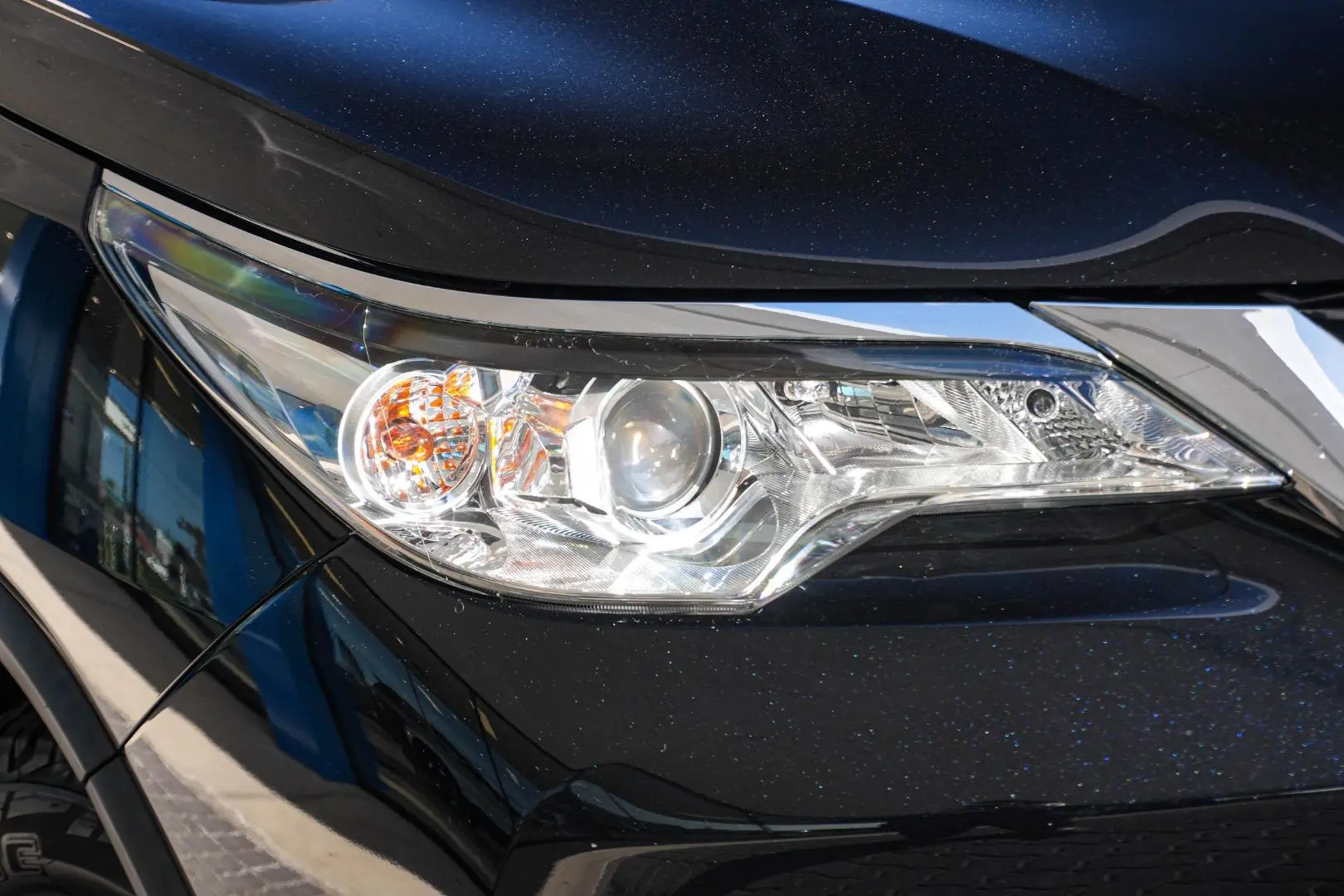 2016 Toyota Fortuner Gallery Image 12