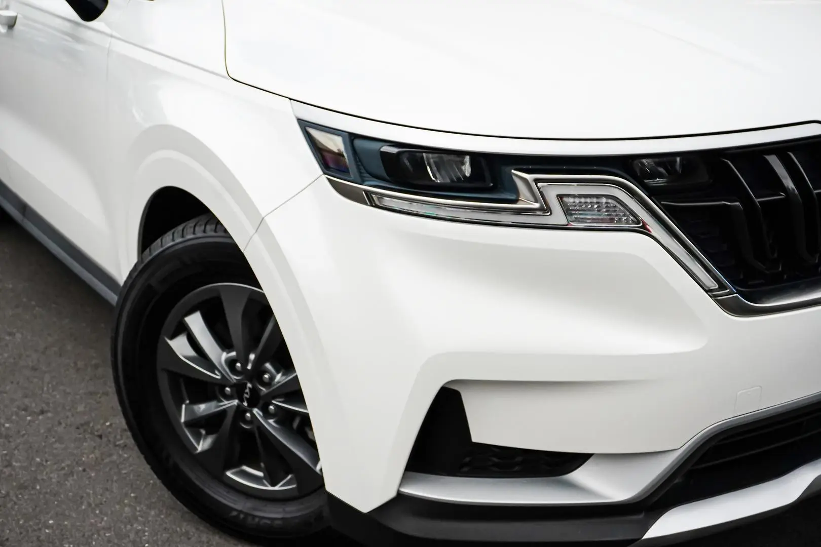 2022 Kia Carnival Gallery Image 12