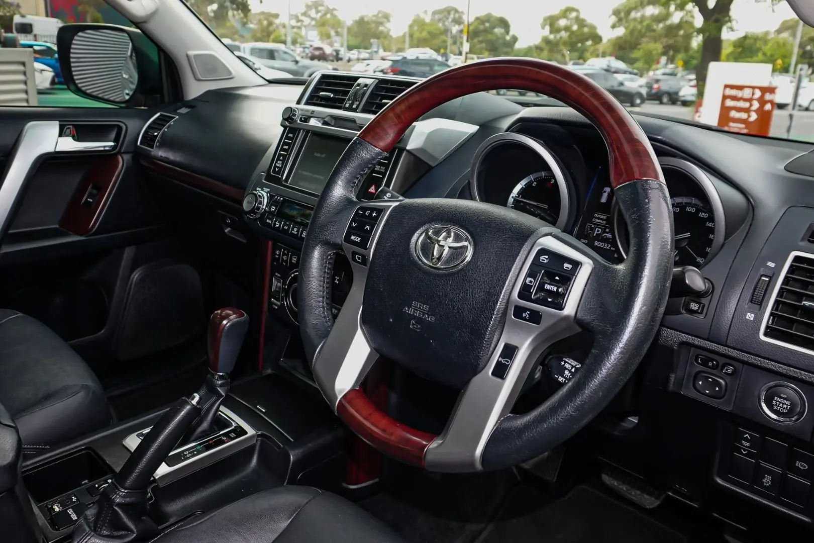 2016 Toyota Landcruiser Prado Gallery Image 7