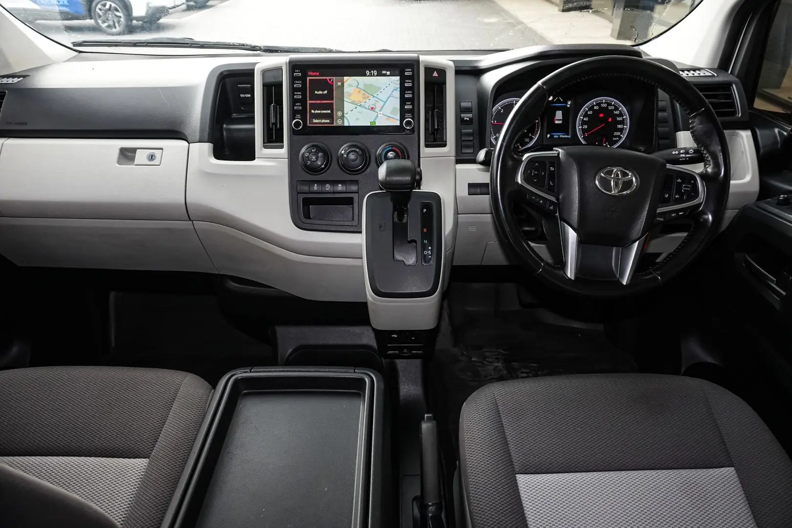 2021 Toyota Hiace Gallery Image 9