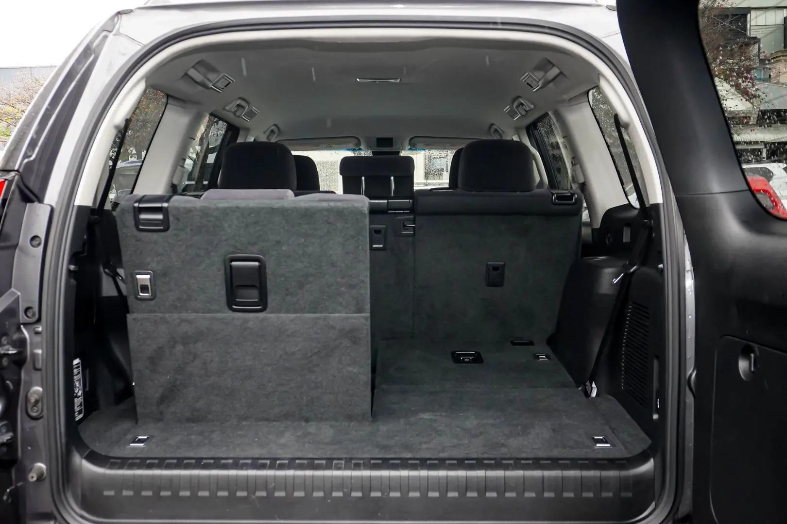 2019 Toyota Landcruiser Prado Gallery Image 9