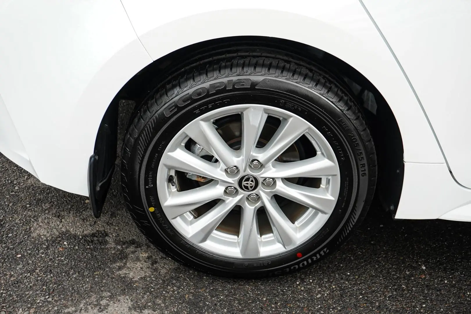 2022 Toyota Corolla Gallery Image 16