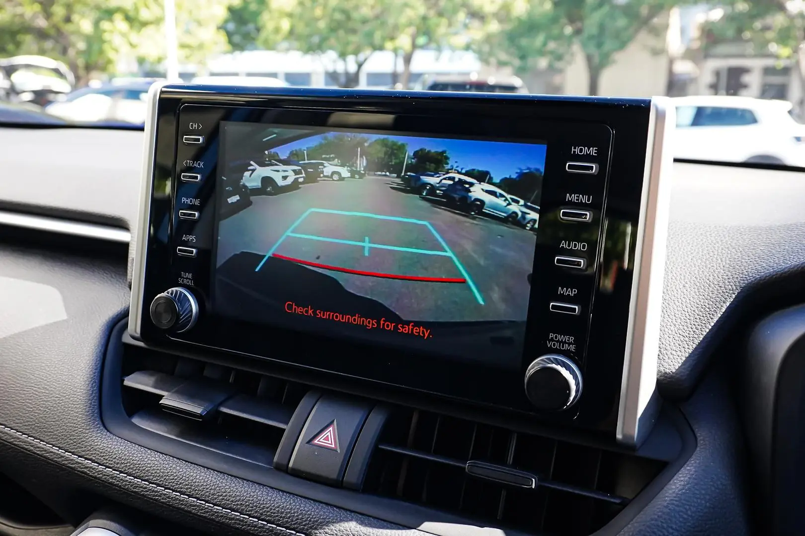 2022 Toyota RAV4 Gallery Image 23