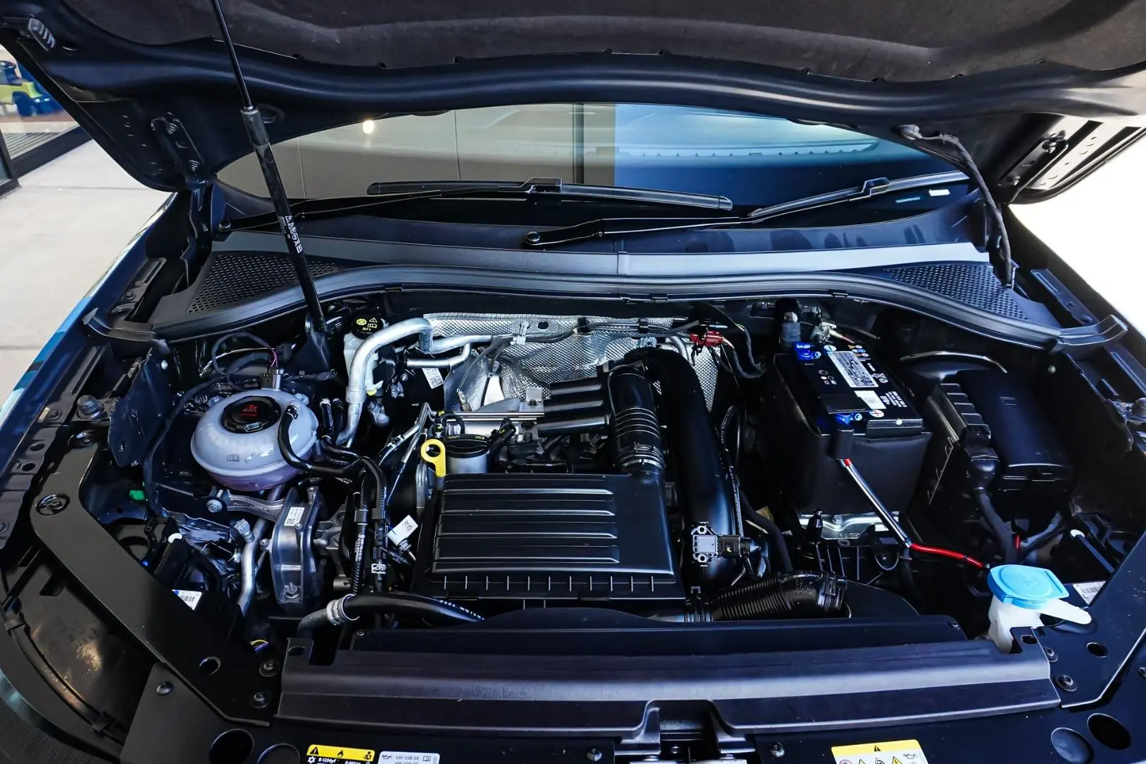 2023 Volkswagen Tiguan Gallery Image 24