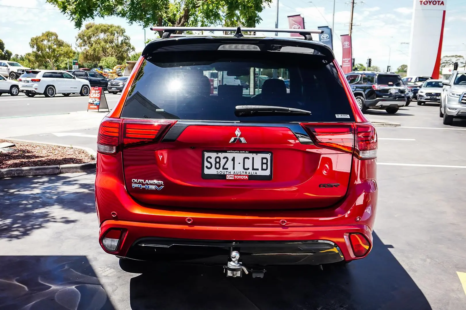 2021 Mitsubishi Outlander Gallery Image 6