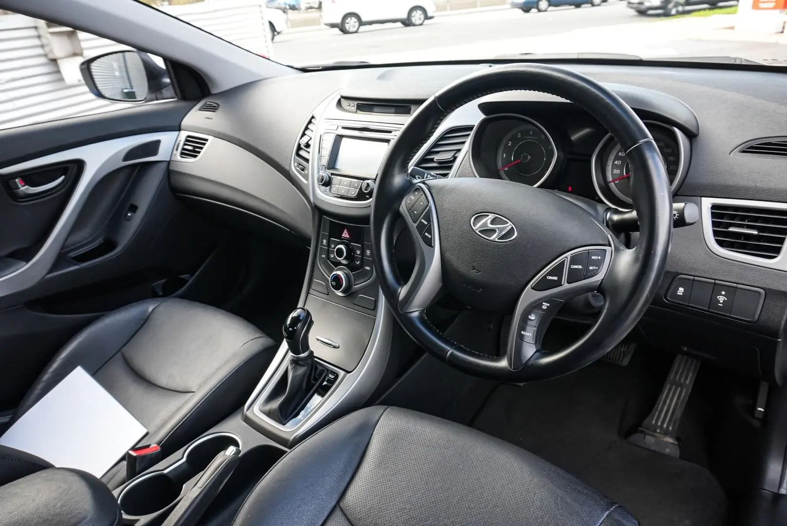 2014 Hyundai Elantra Gallery Image 7
