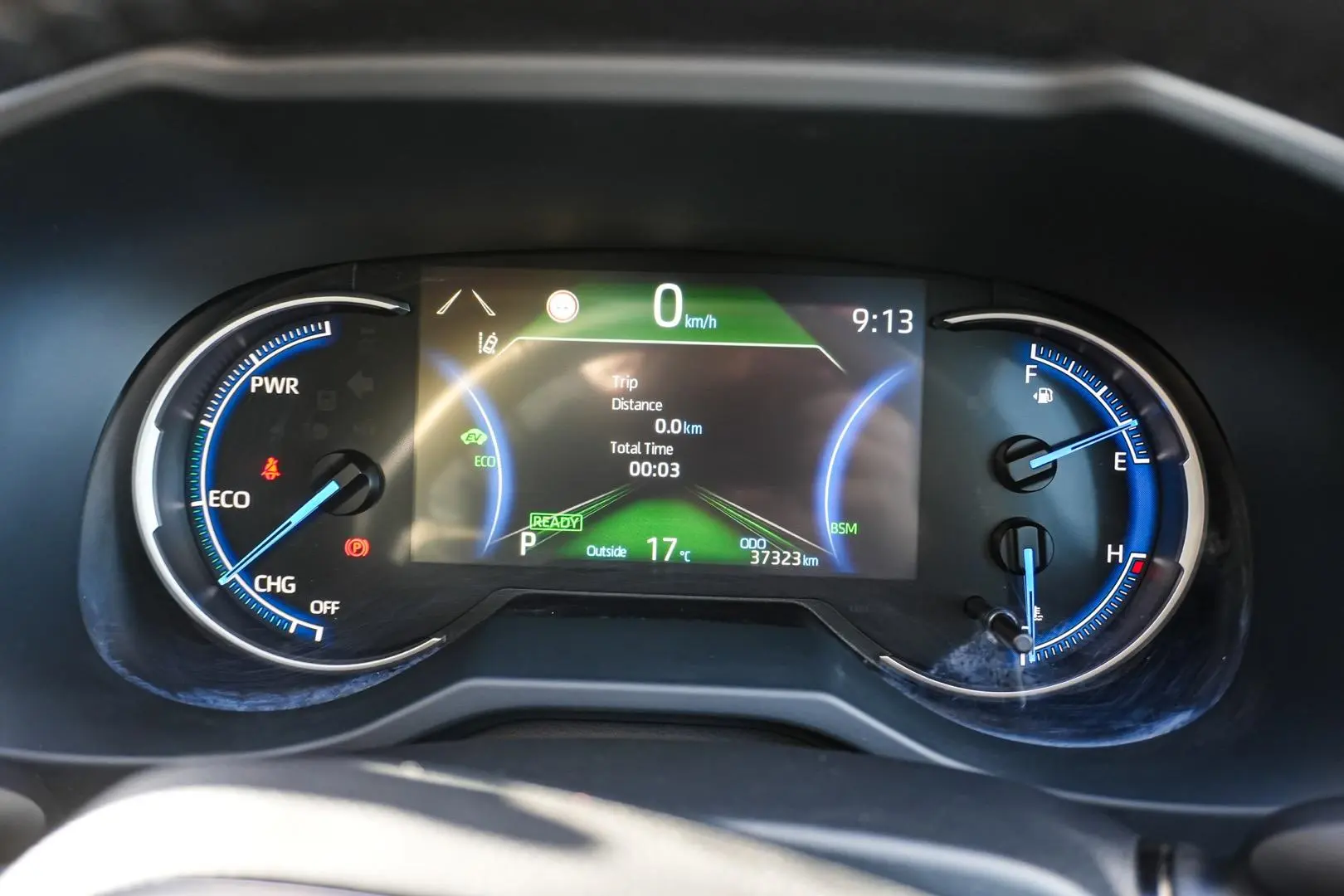 2024 Toyota RAV4 Gallery Image 17