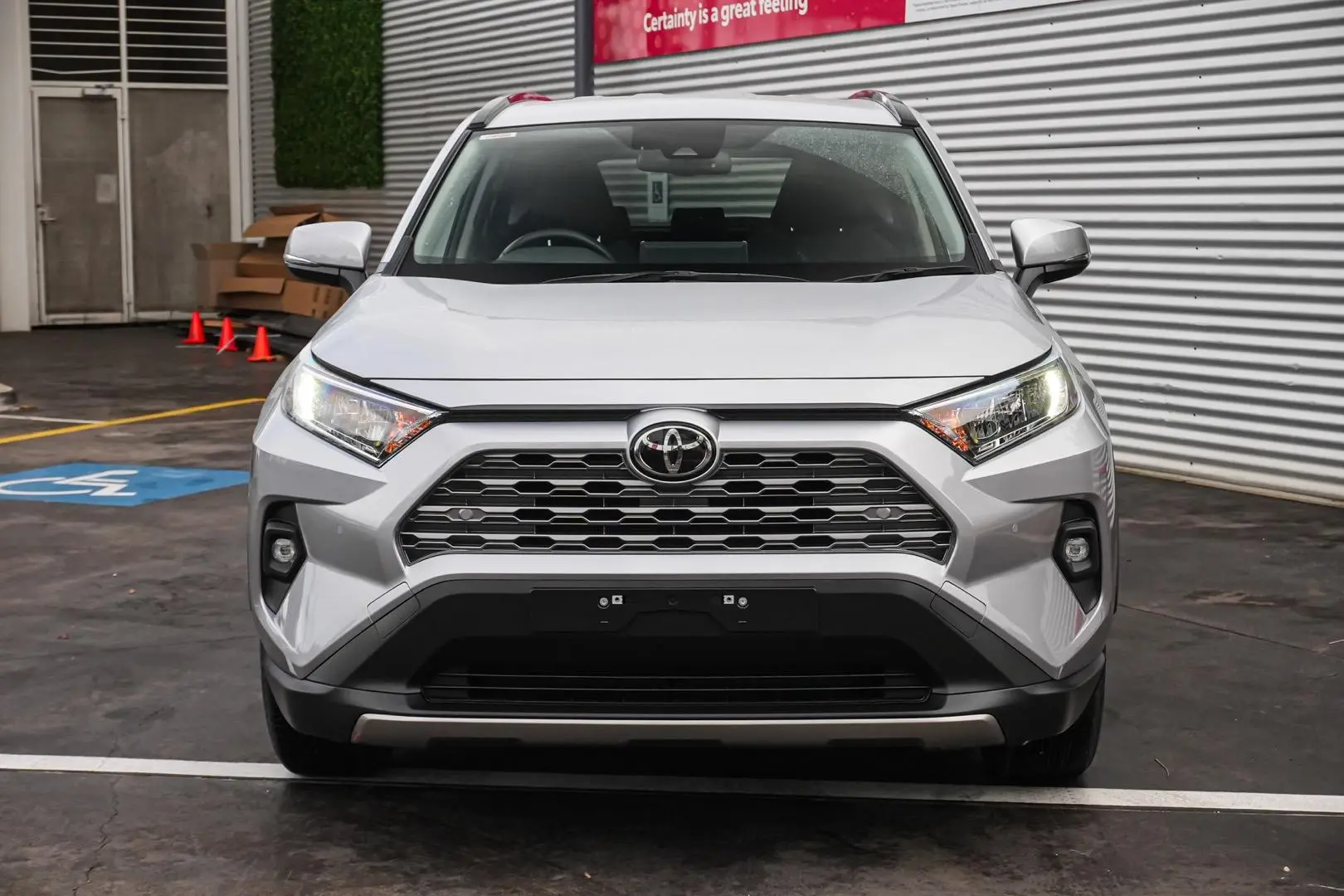 2024 Toyota RAV4 Gallery Image 5