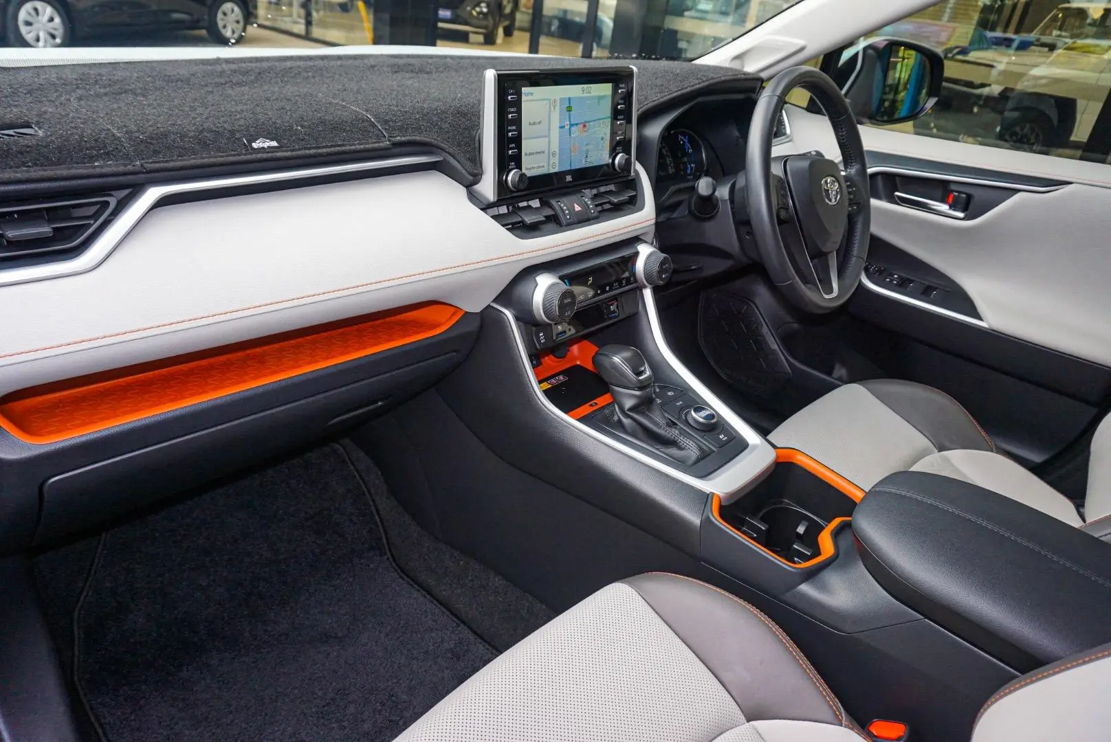 2022 Toyota RAV4 Gallery Image 10