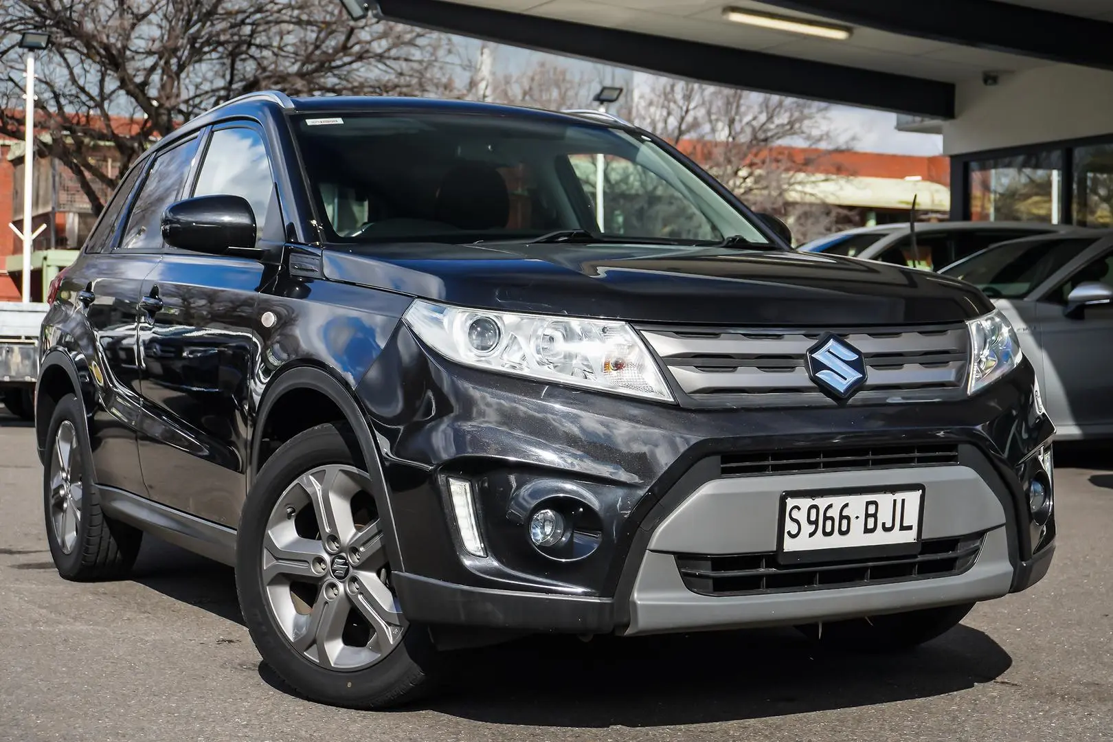 2015 Suzuki Vitara Gallery Image 2