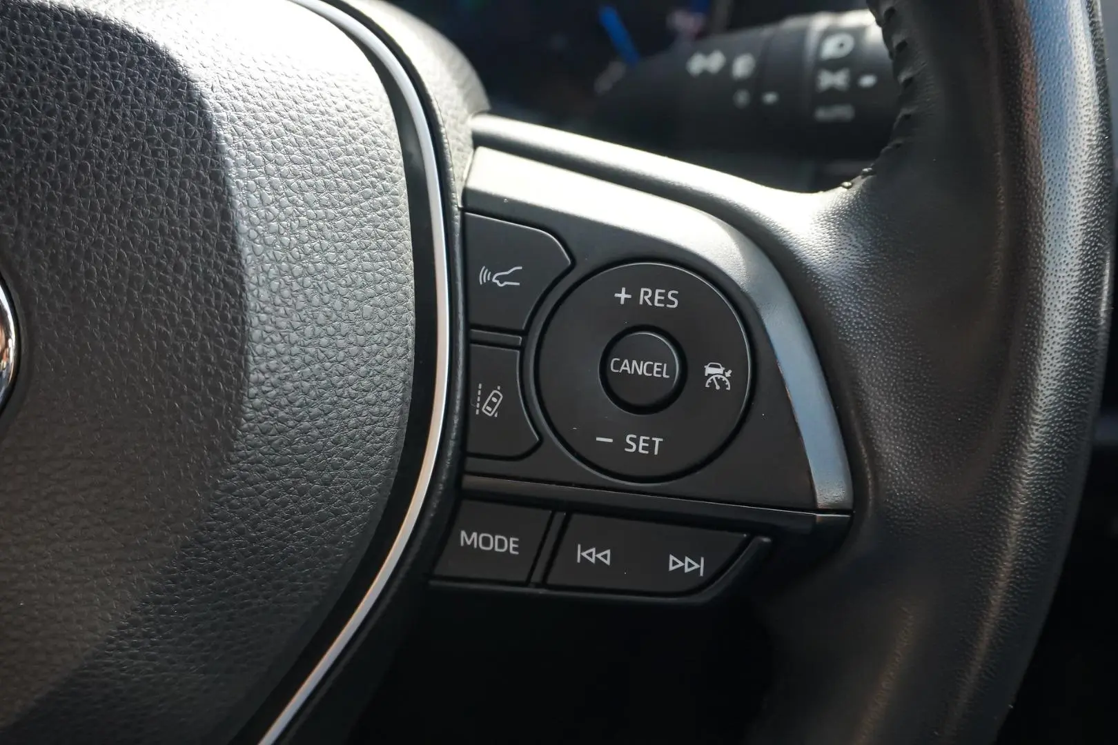 2024 Toyota RAV4 Gallery Image 20