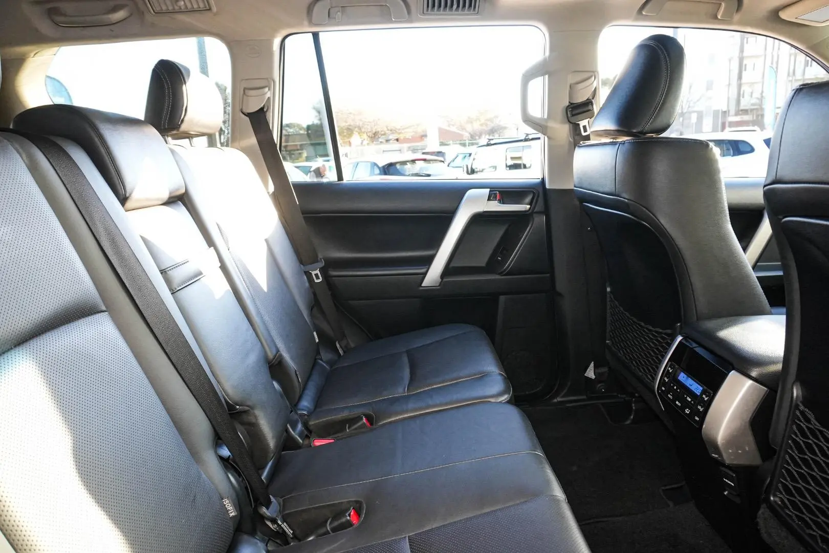 2022 Toyota Landcruiser Prado Gallery Image 9