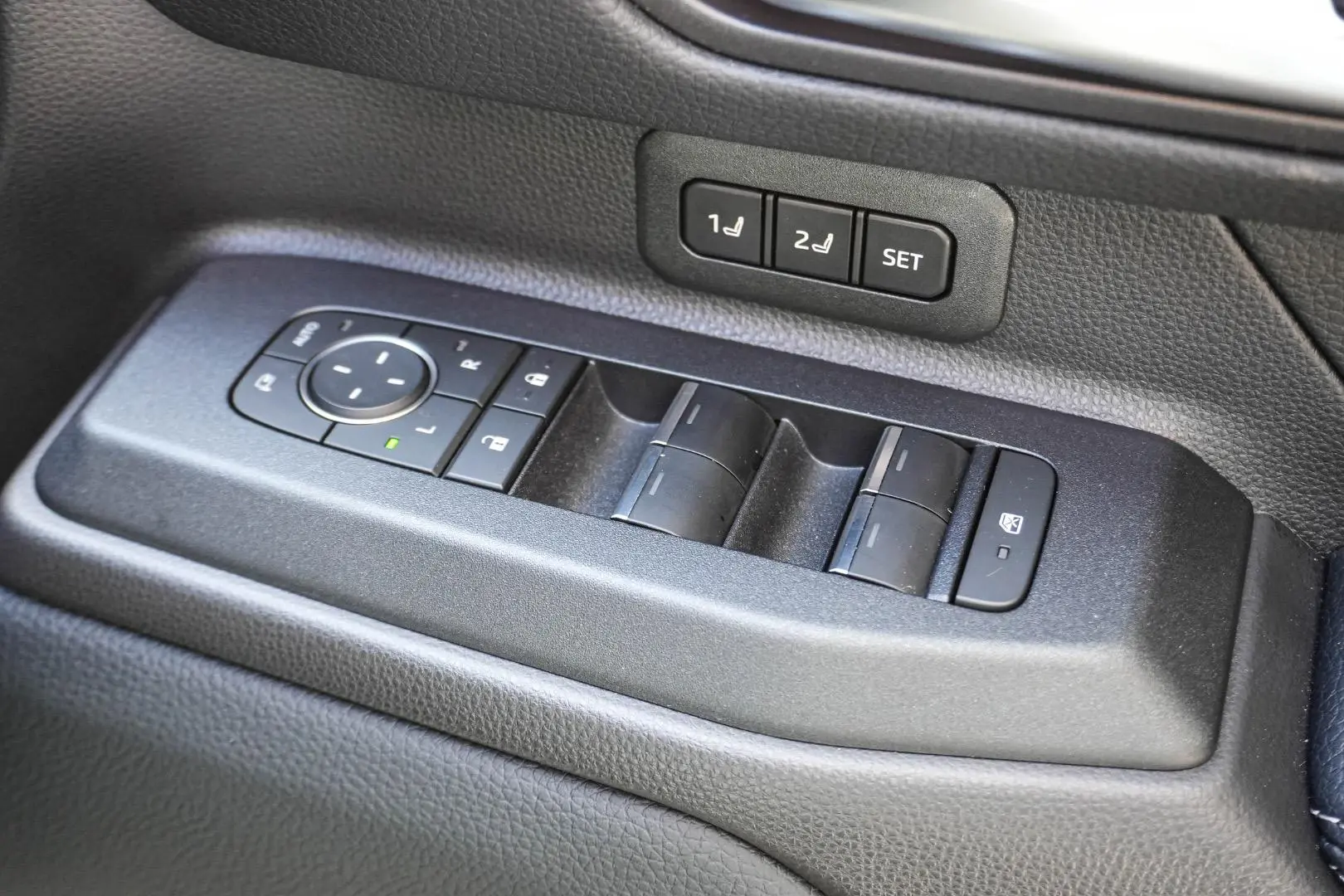 2026 Toyota Landcruiser Prado Gallery Image 17