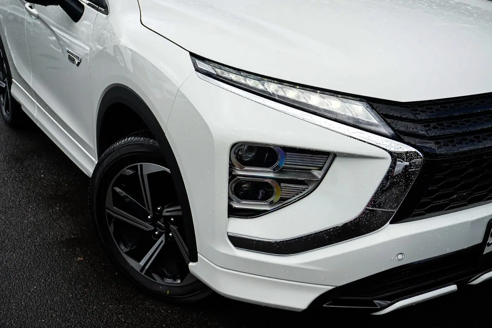 2022 Mitsubishi Eclipse Cross Gallery Image 12