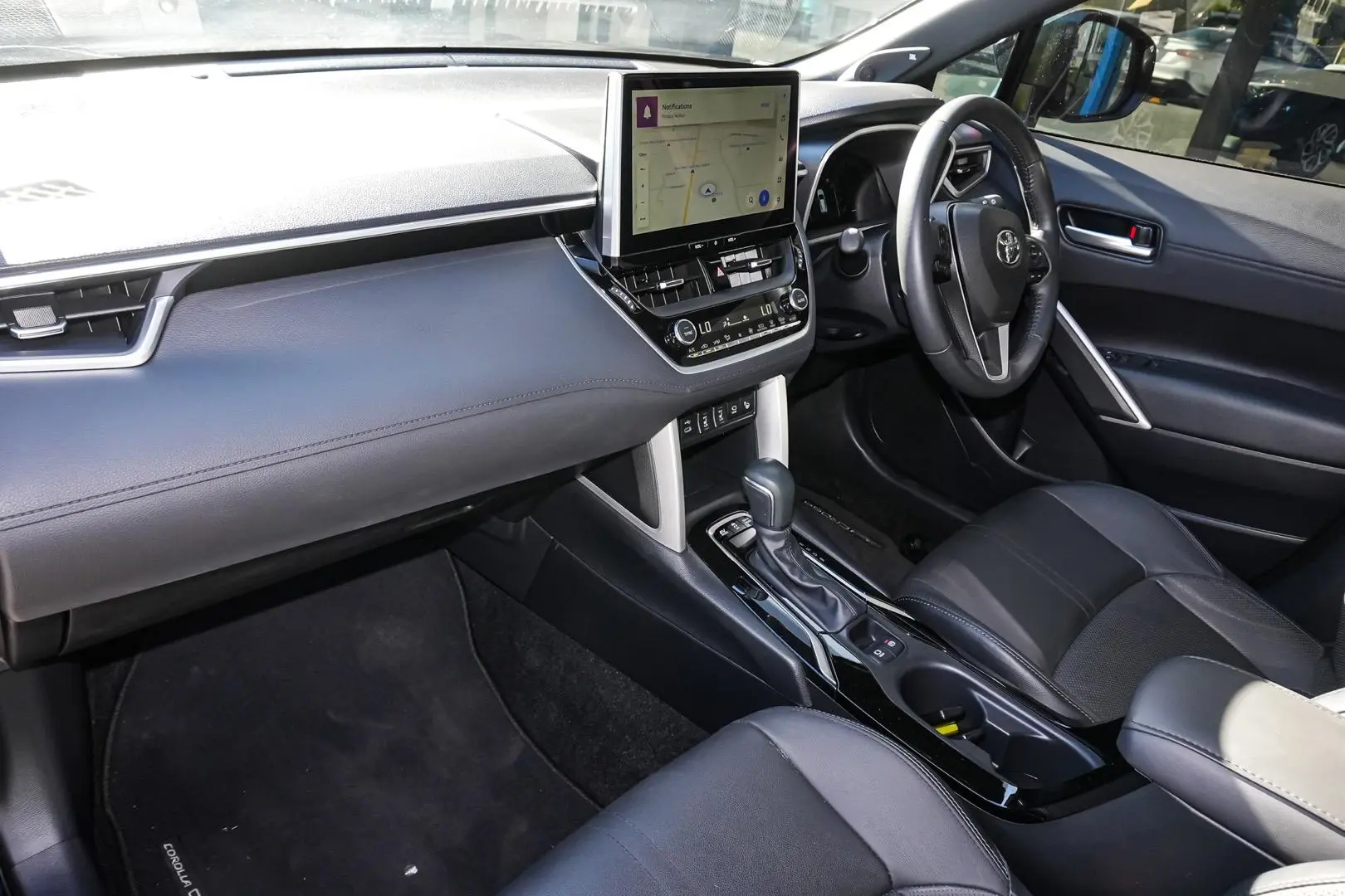 2024 Toyota Corolla Cross Gallery Image 11