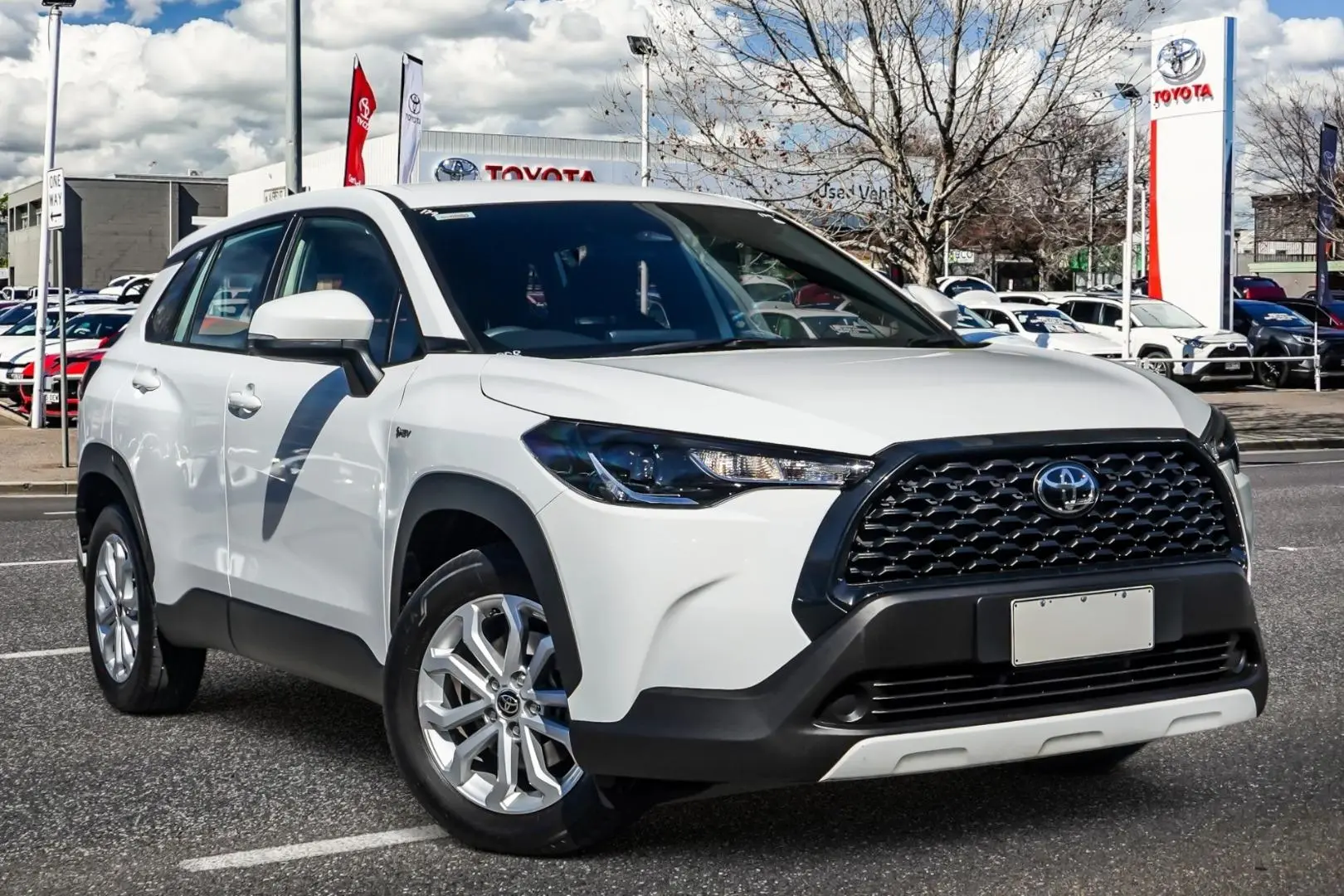 2025 Toyota Corolla Cross Gallery Image 1