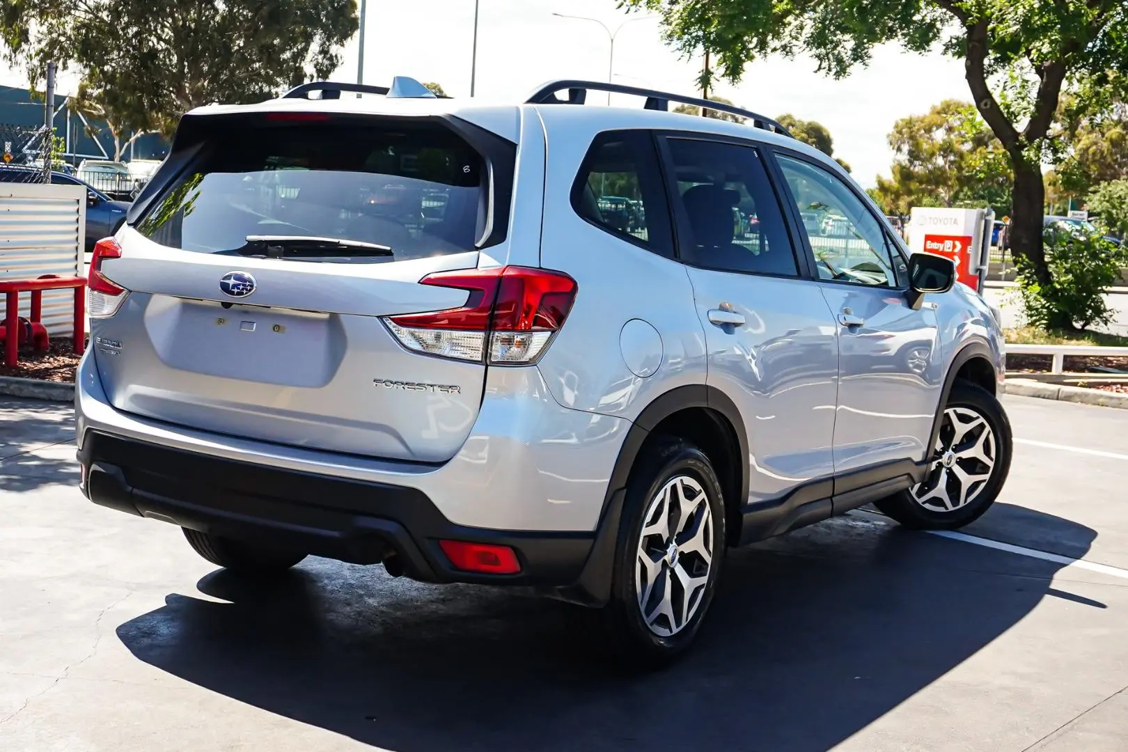 2023 Subaru Forester Gallery Image 3