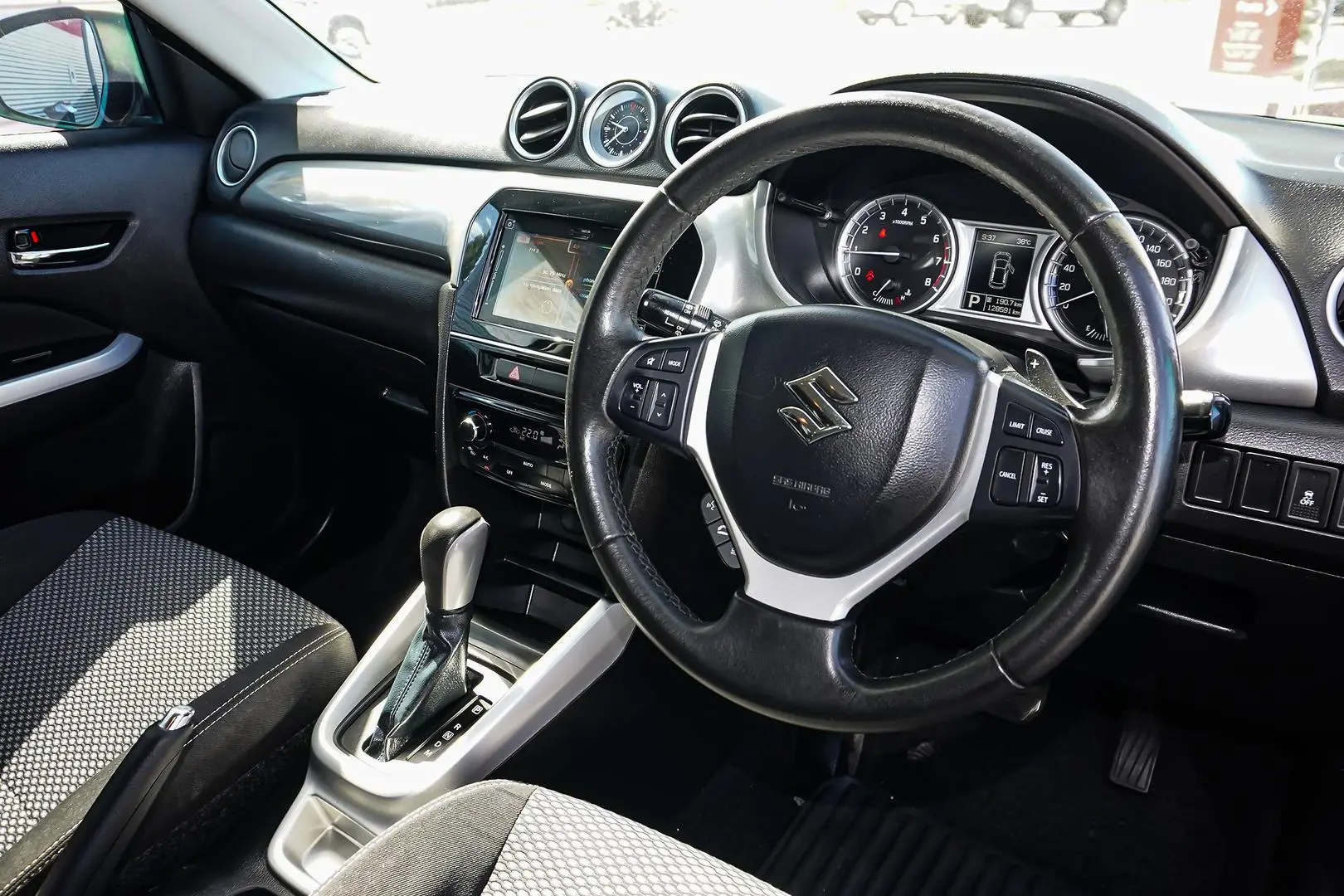 2016 Suzuki Vitara Gallery Image 7