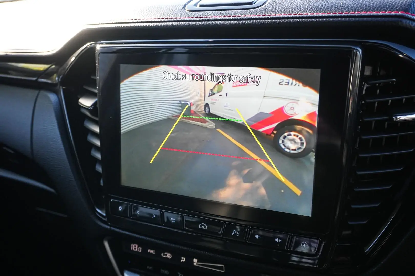 2022 Isuzu D-MAX Gallery Image 21