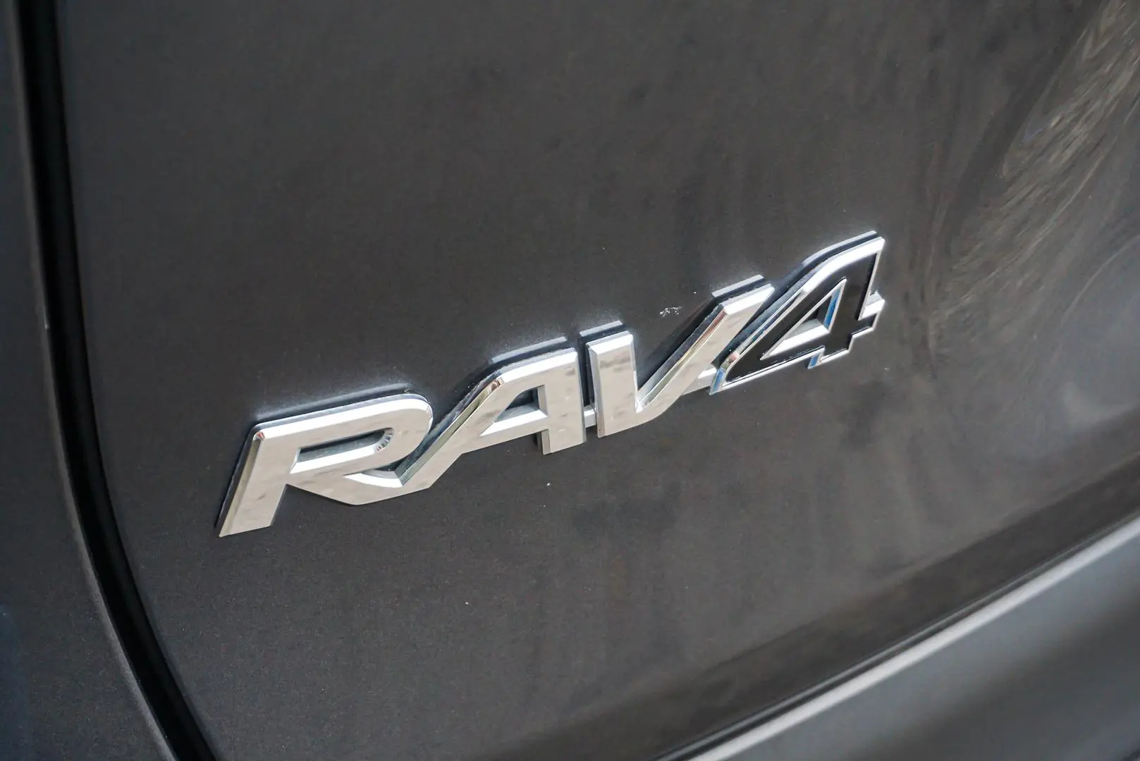 2020 Toyota RAV4 Gallery Image 11