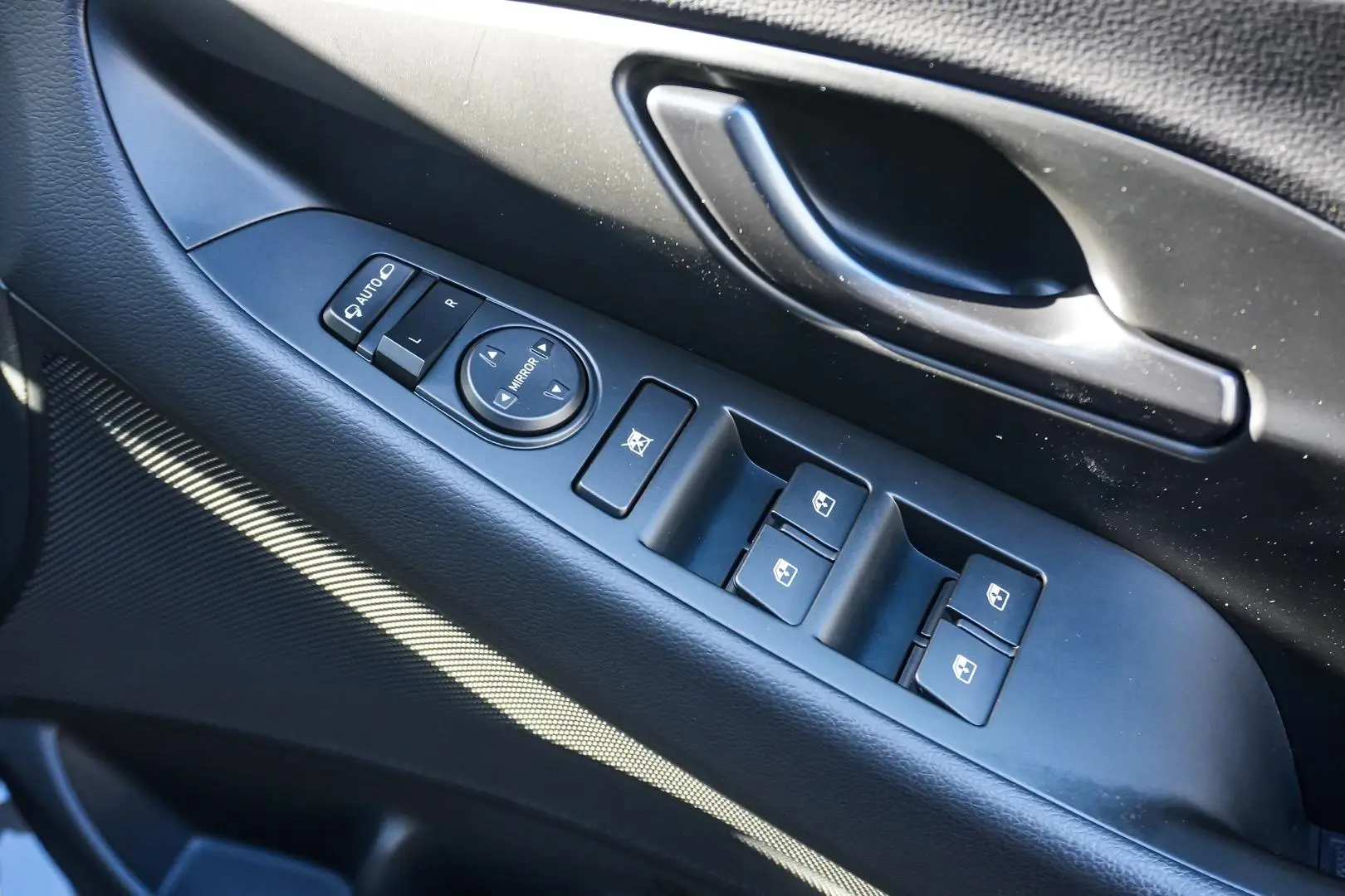 2023 Hyundai i30 Gallery Image 13