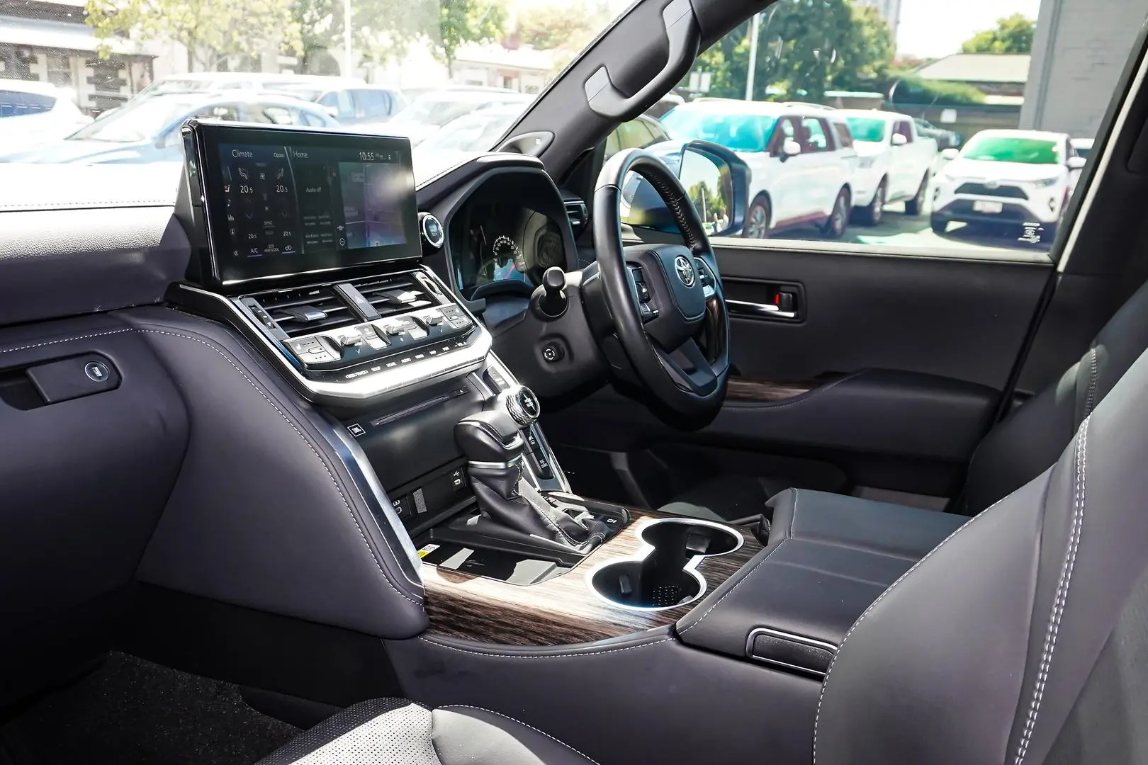 2024 Toyota Landcruiser Gallery Image 17