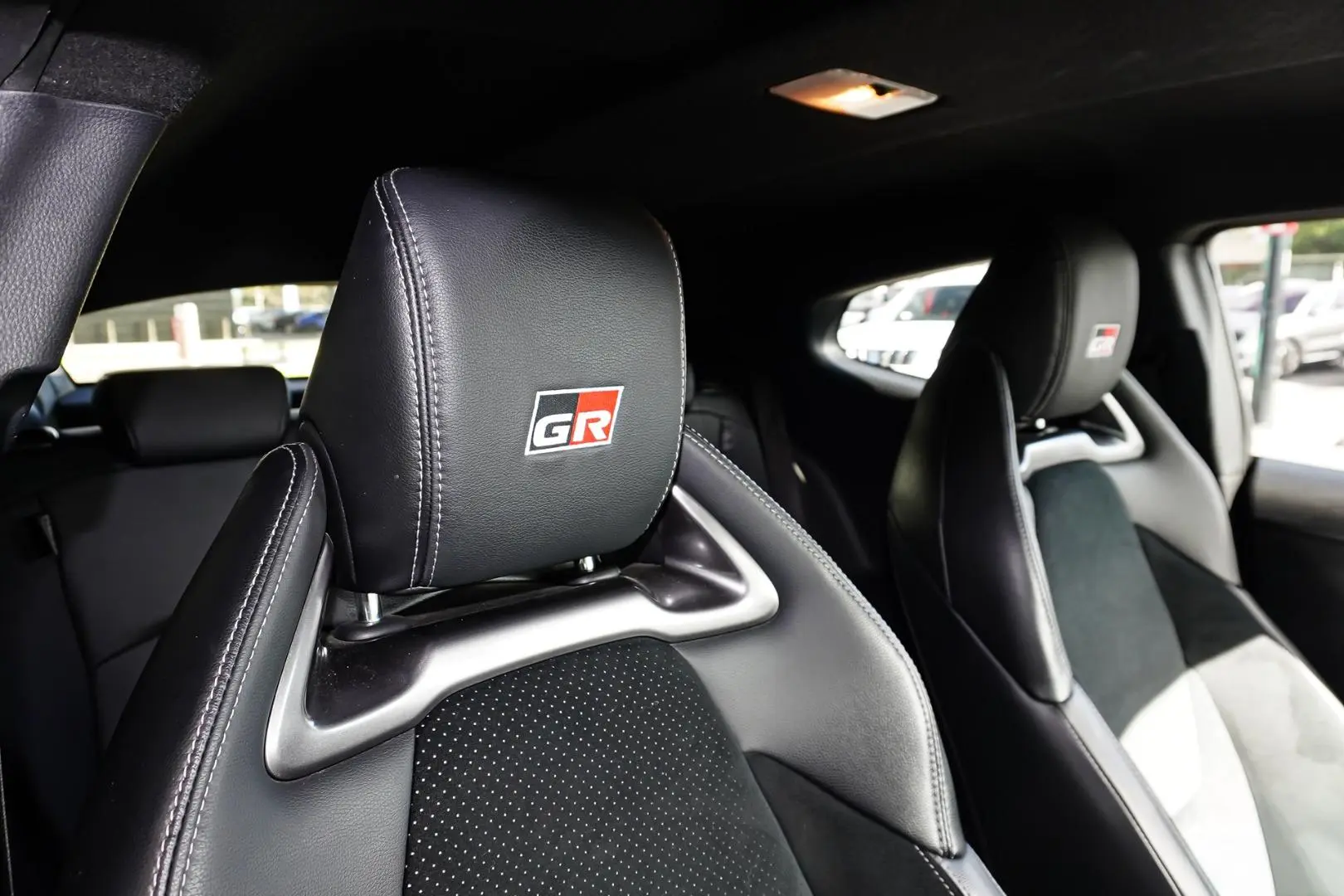 2020 Toyota Yaris Gallery Image 8