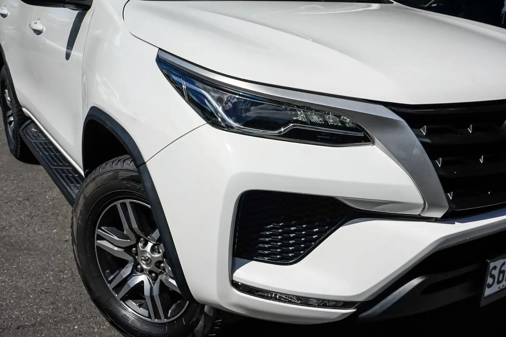 2022 Toyota Fortuner Gallery Image 11