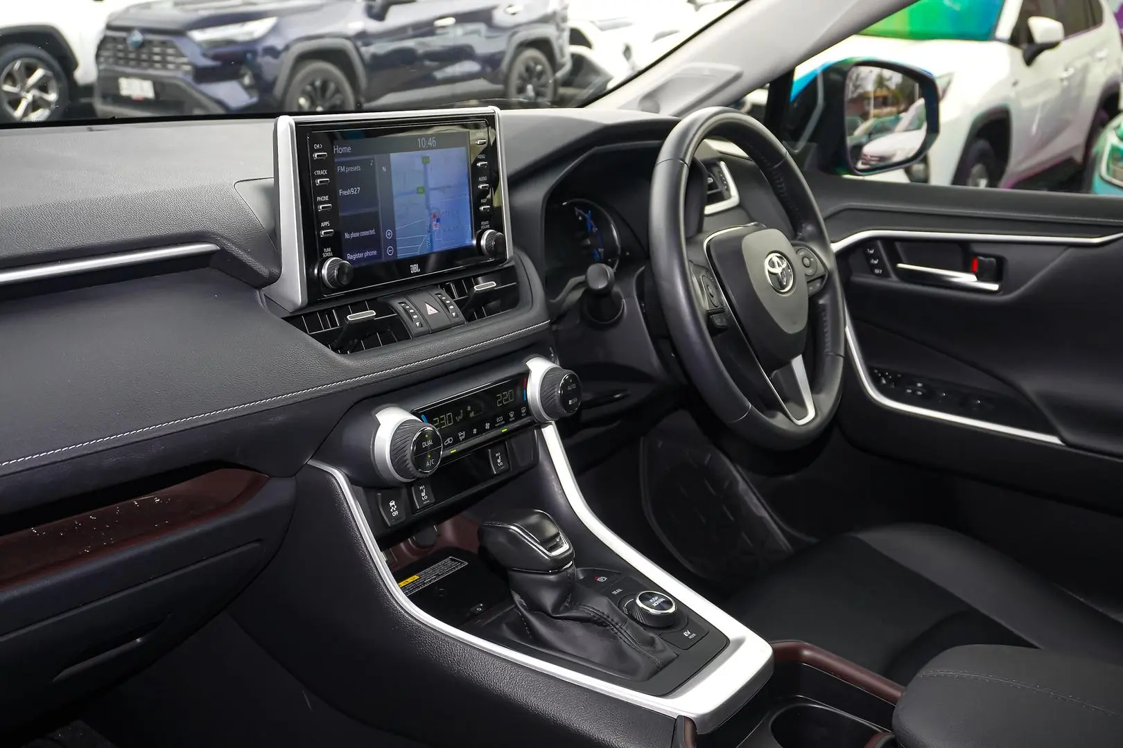 2020 Toyota RAV4 Gallery Image 10