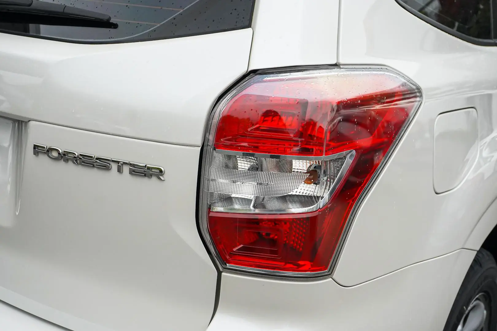 2014 Subaru Forester Gallery Image 13