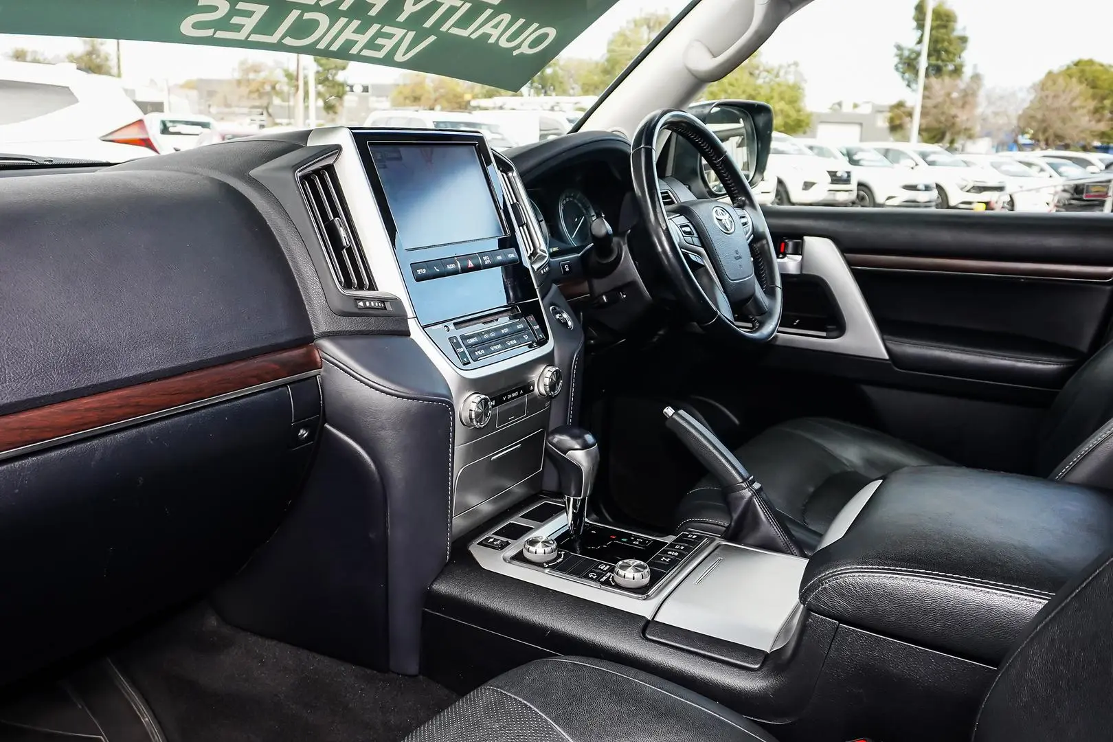 2019 Toyota Landcruiser Gallery Image 12