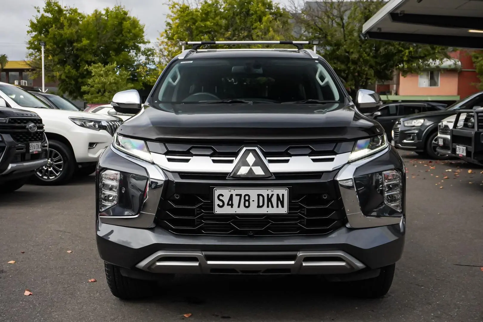 2024 Mitsubishi Pajero Sport Gallery Image 4