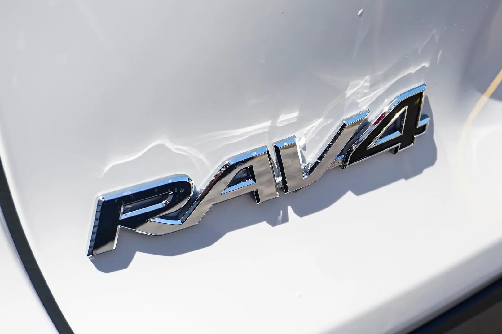 2024 Toyota RAV4 Gallery Image 16