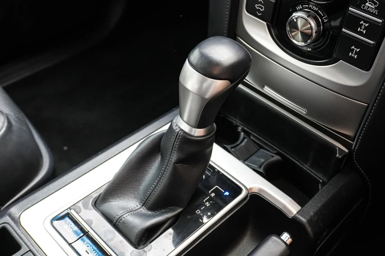 2020 Toyota Landcruiser Prado Gallery Image 18