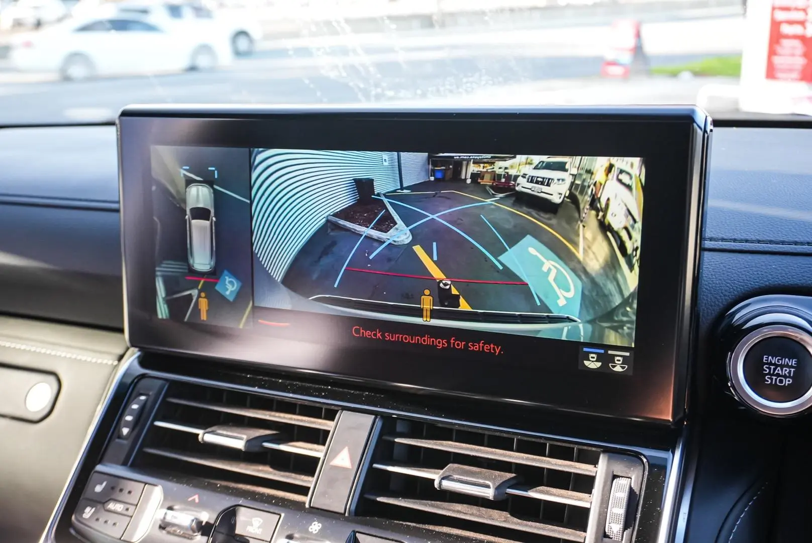 2022 Toyota Landcruiser Gallery Image 23