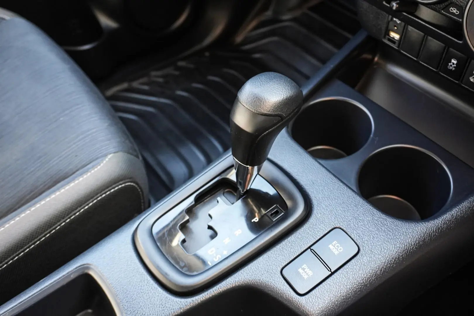 2019 Toyota Hilux Gallery Image 20