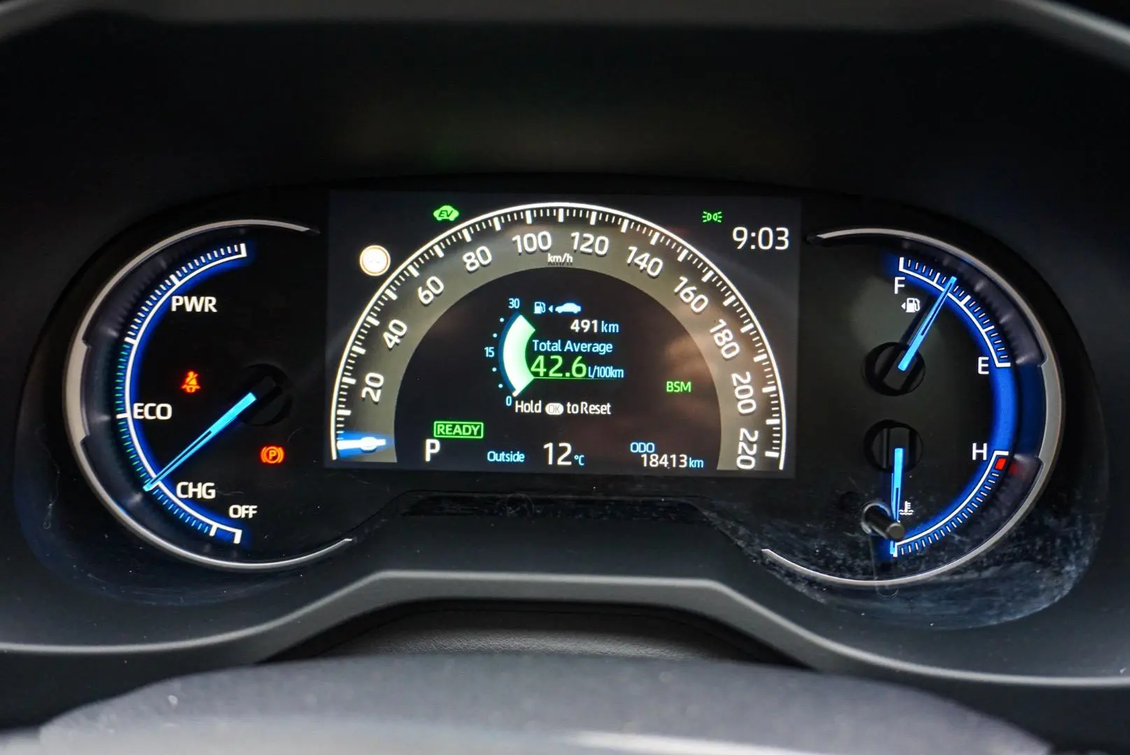2022 Toyota RAV4 Gallery Image 18