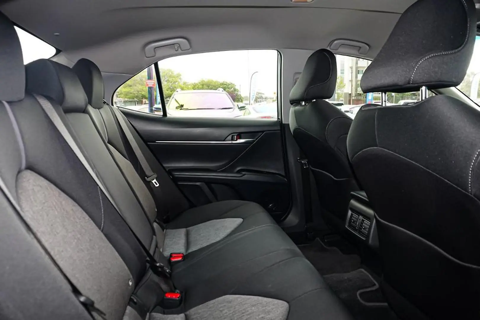 2021 Toyota Camry Gallery Image 8