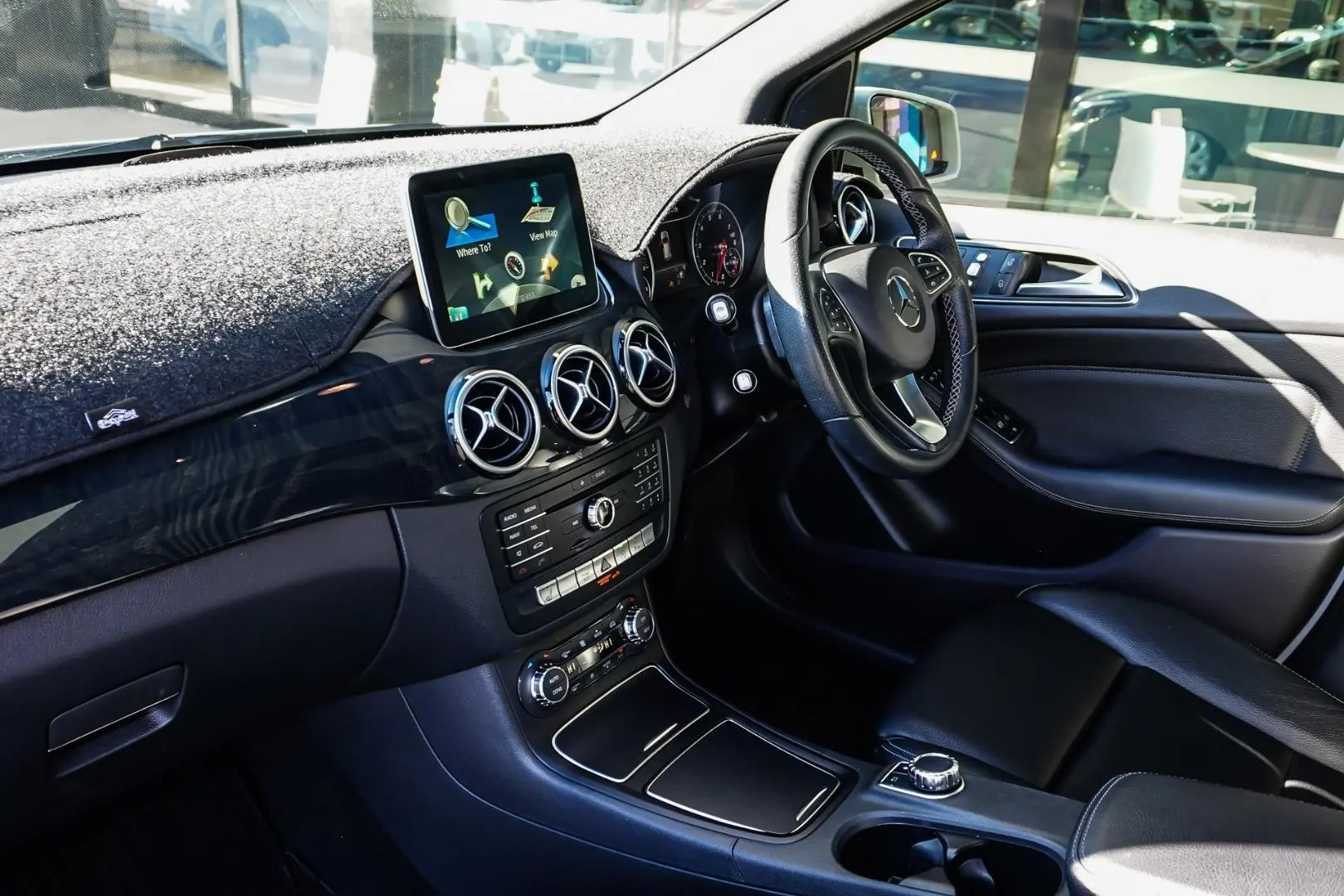 2016 Mercedes-Benz B-Class Gallery Image 11