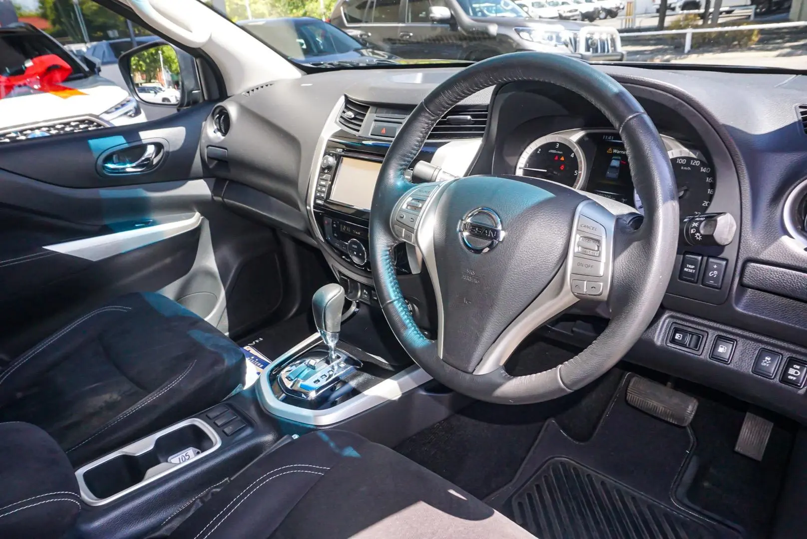 2018 Nissan Navara Gallery Image 7