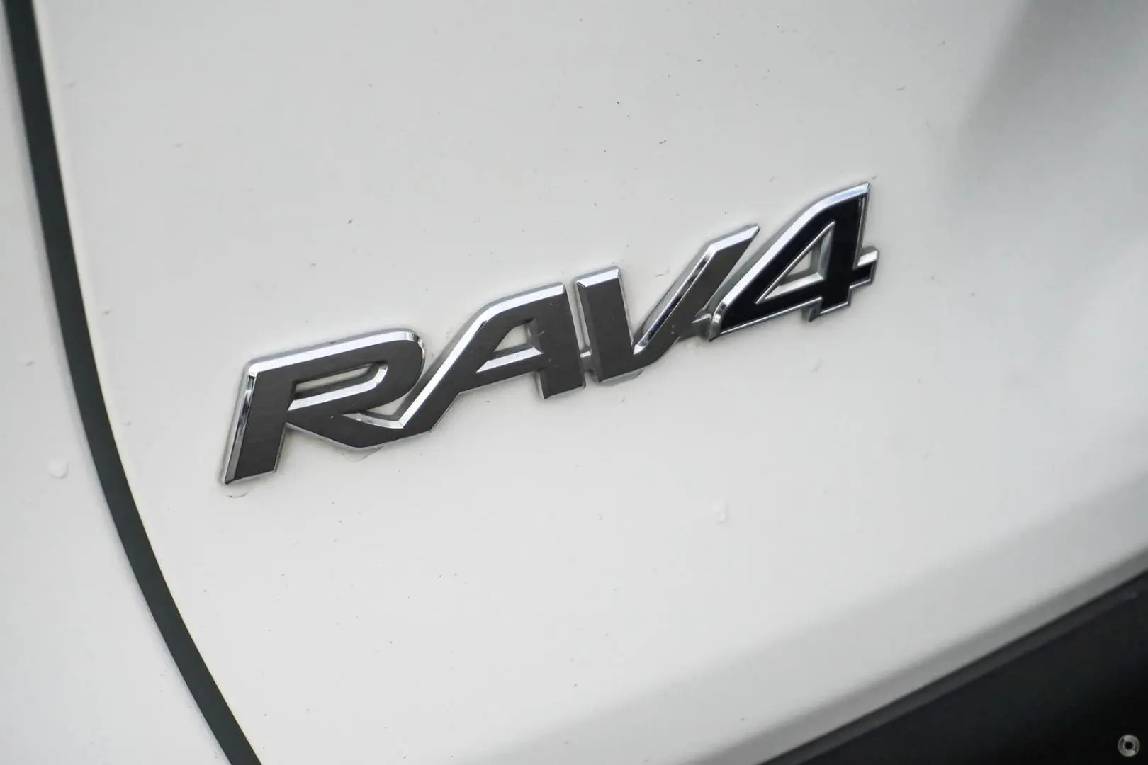 2024 Toyota RAV4 Gallery Image 12