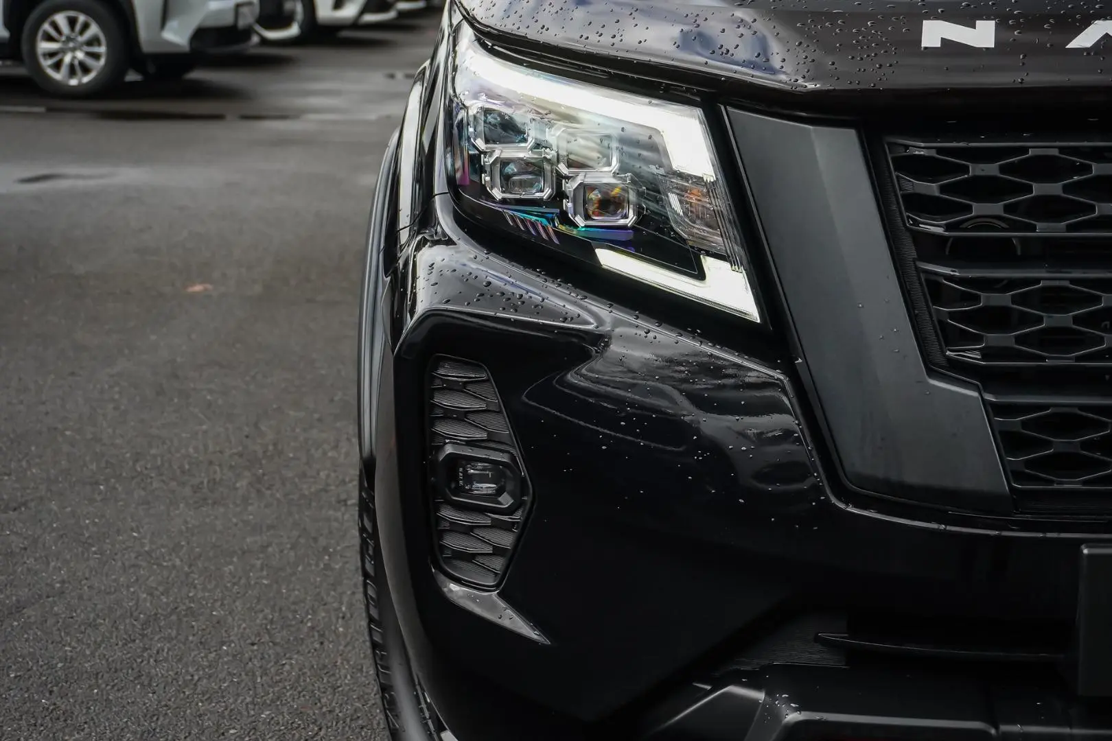 2022 Nissan Navara Gallery Image 13