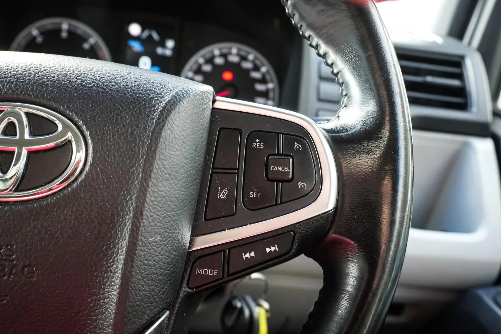 2021 Toyota Hiace Gallery Image 20
