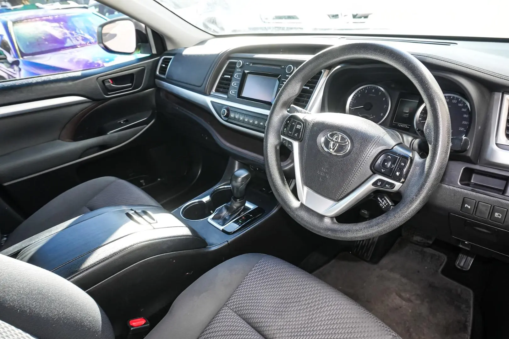 2018 Toyota Kluger Gallery Image 7