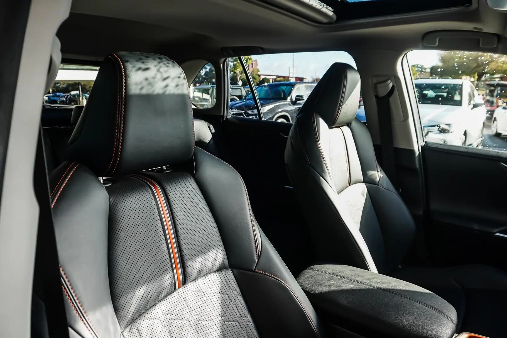2023 Toyota RAV4 Gallery Image 8