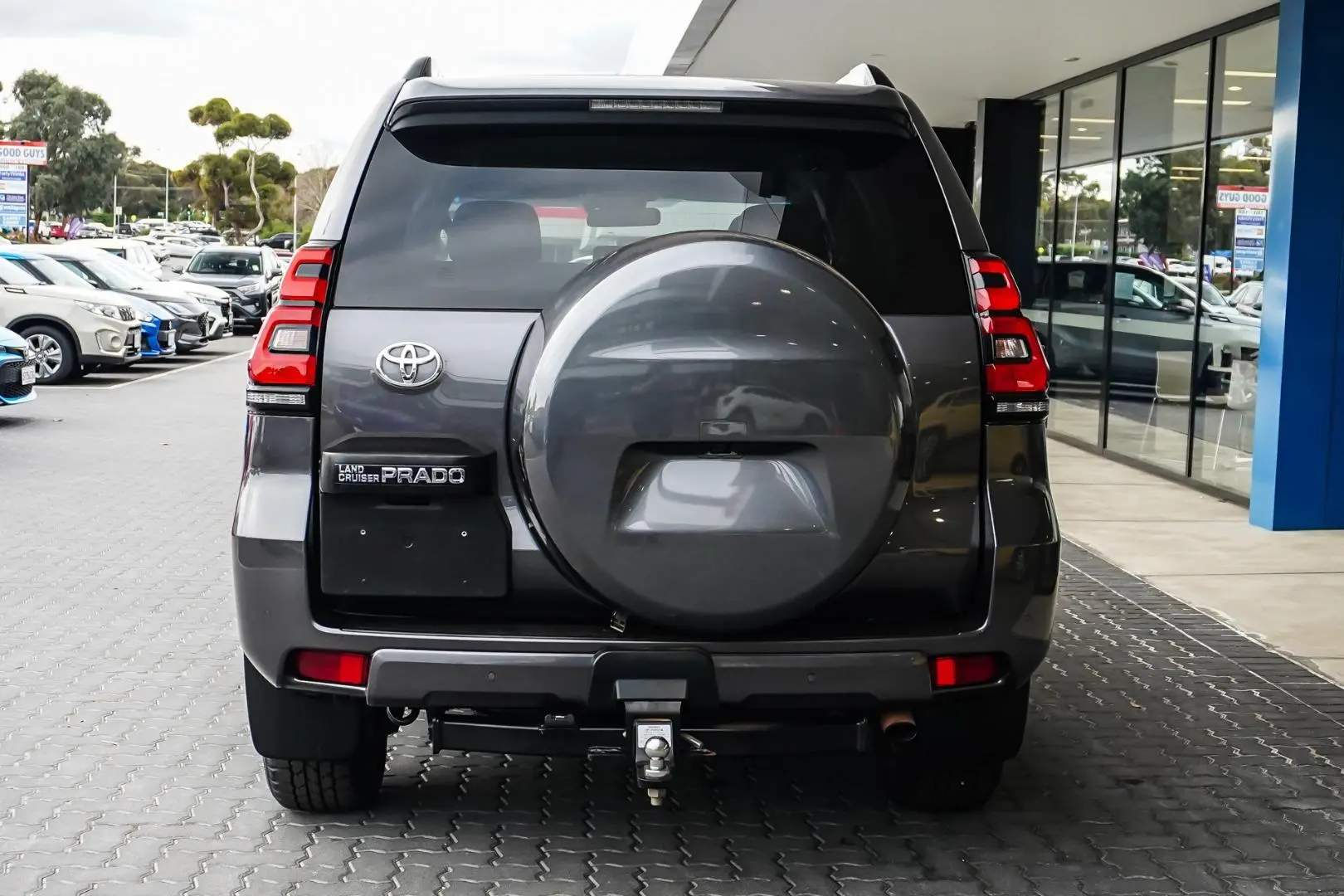 2021 Toyota Landcruiser Prado Gallery Image 5