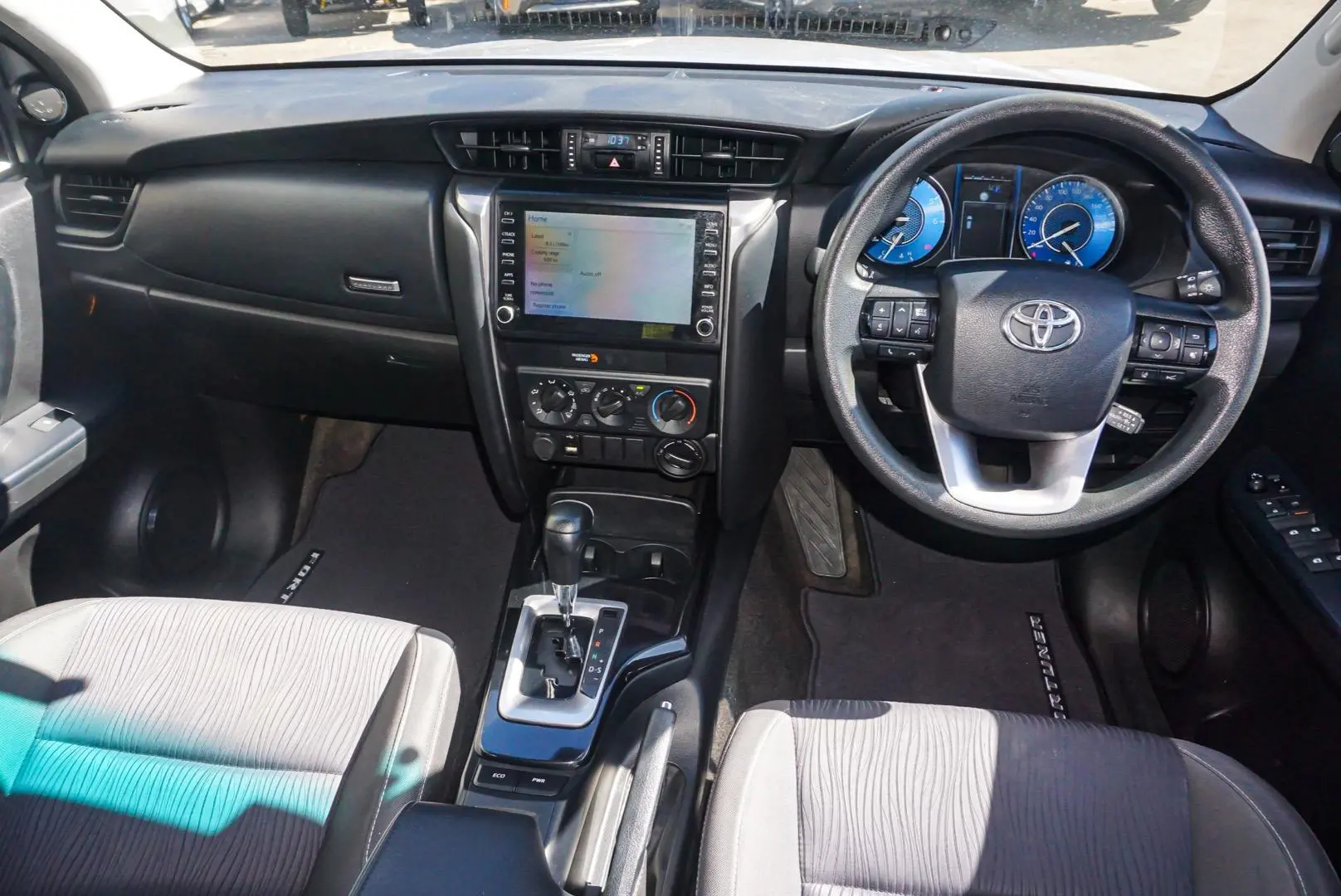 2022 Toyota Fortuner Gallery Image 9